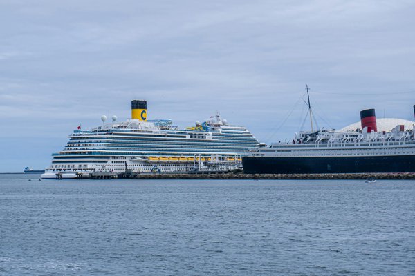 Comment organiser des vacances en Algarve avec des cours de surf et des excursions en bateau?